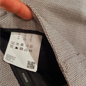 Hugo Boss dress pants US 30 reg